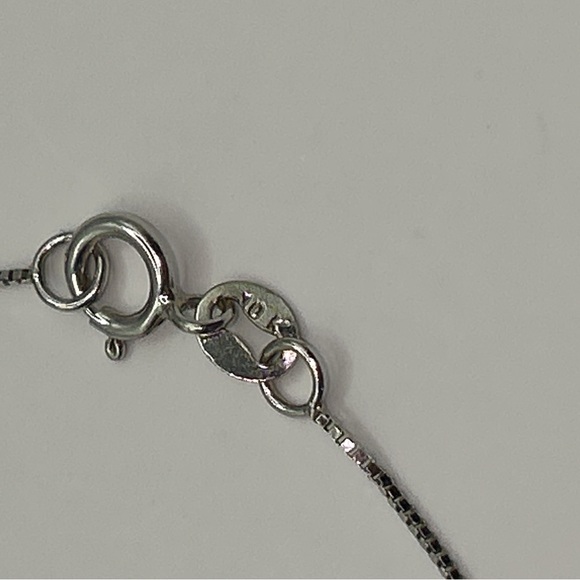 **HOST PICK** STUNNING Diamond & White Gold Key Necklace - Picture 11 of 13